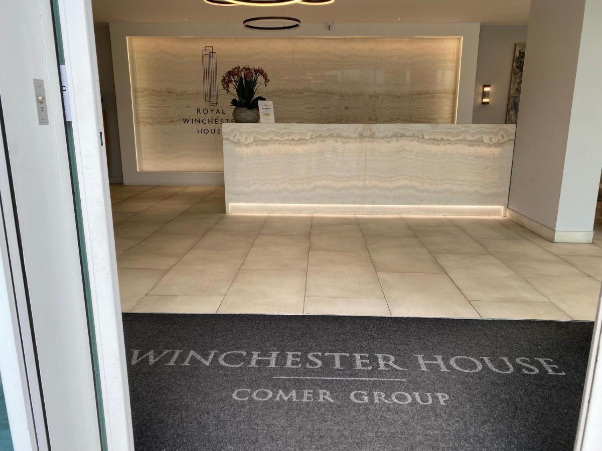 Berks Luxury Serviced Apartments , Free Parking, Free Gym And Free Wifi Bracknell Extérieur photo